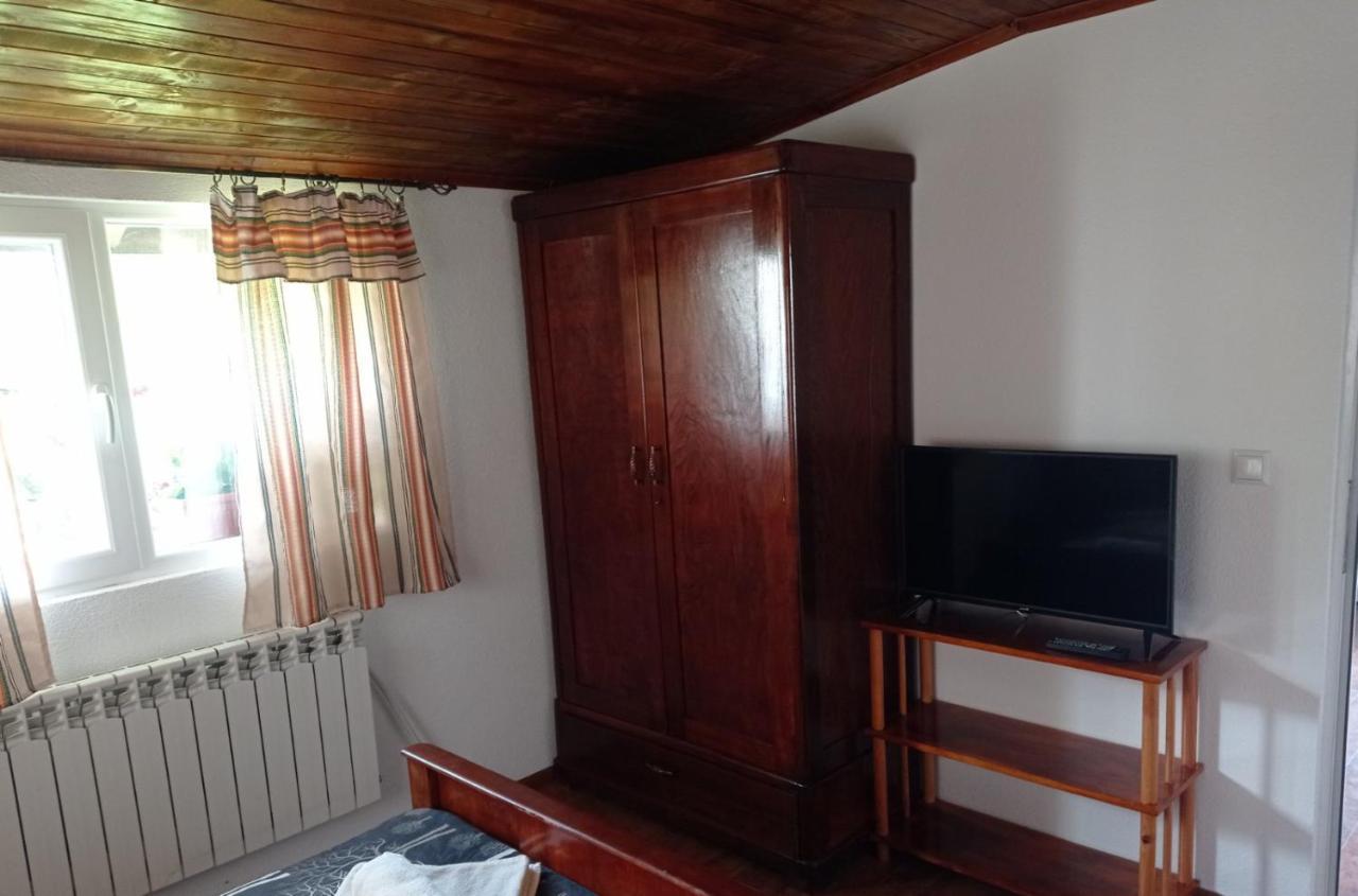 Семейна Къща Лазарови Sapareva Banya Buitenkant foto